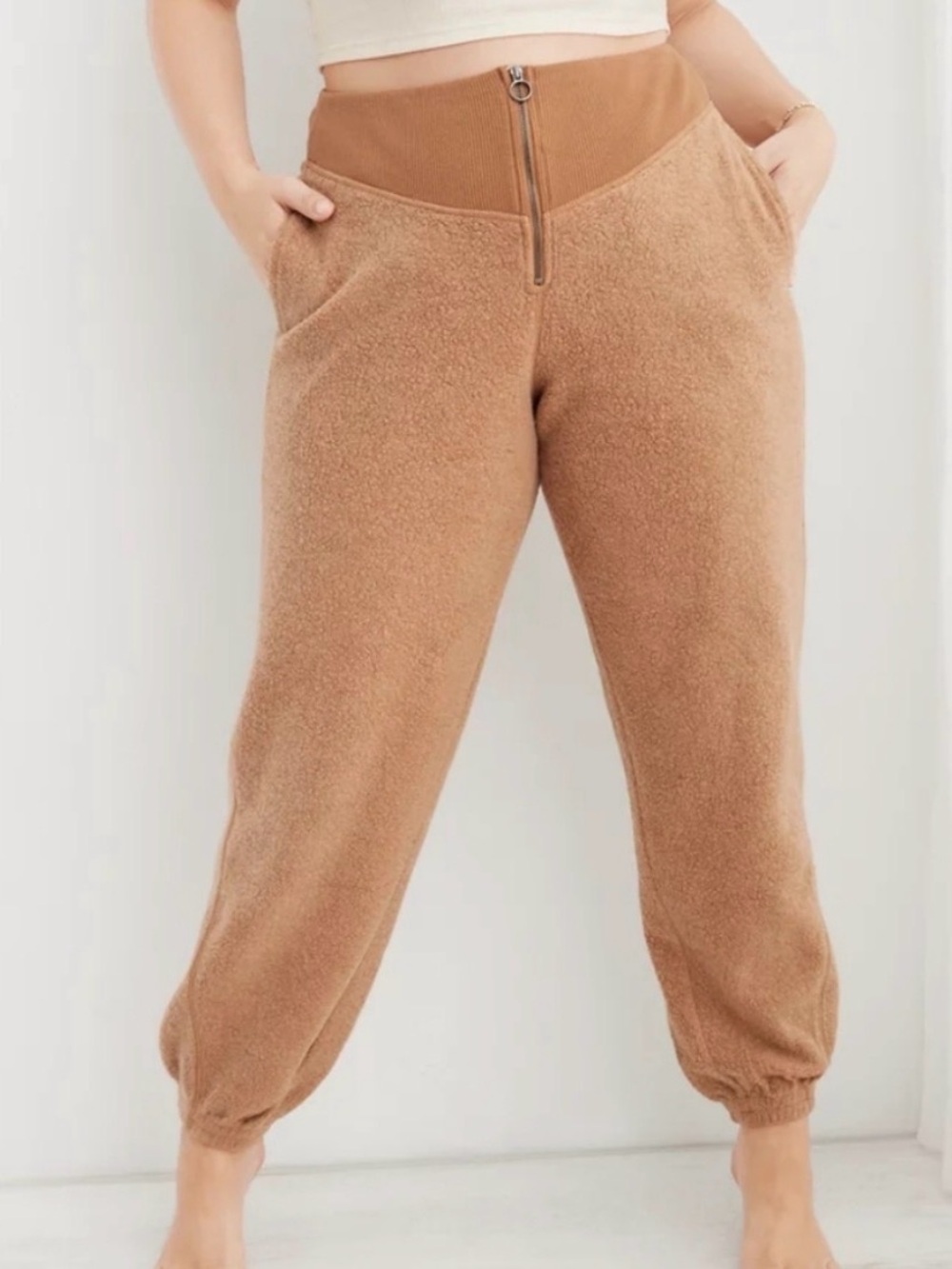 Aerie Tan Sherpa Fleece Joggers with Front Zip Detail Size Large